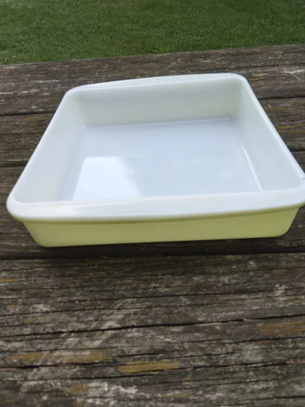 Vintage Pyrex Set of Three Baking Dishes Citrus Colors